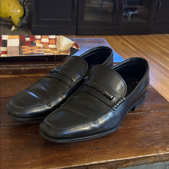 Tod's Elegant Black Men's Loafers